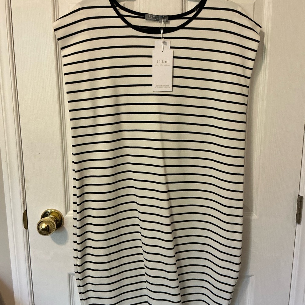 I Love Tyler Madison, White/Black Striped Tunic Dress with Side Pockets, Size L